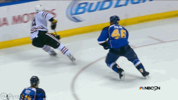 Jonathan Toews suffers bloody face after hit against boards