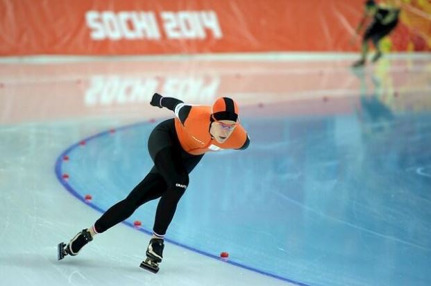 Irene Wust of Netherlands wins gold in 3000 m Ladies Speed Skating, full results