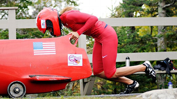 Lolo Jones makes US bobsled team