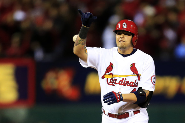 Cardinals to reduce Yadier Molina’s sprint workload