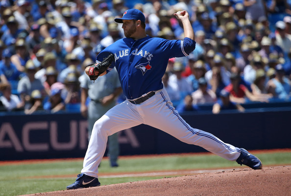 Mark Buehrle notches 10th win with eight shutout innings