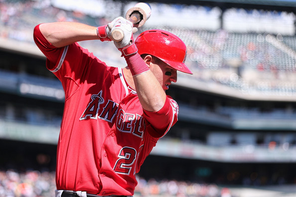 Back injury forces Mike Trout out of game