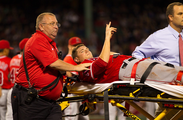 Garrett Richards leaves game in ambulance following knee injury