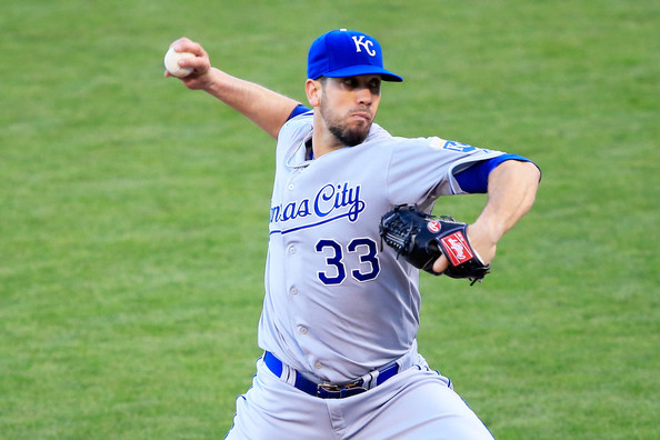 Royals extend qualifying offer to James Shields