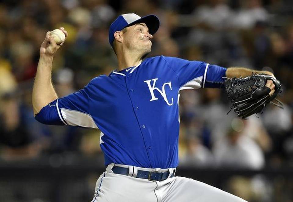 Chris Young expected to start for Royals on Friday