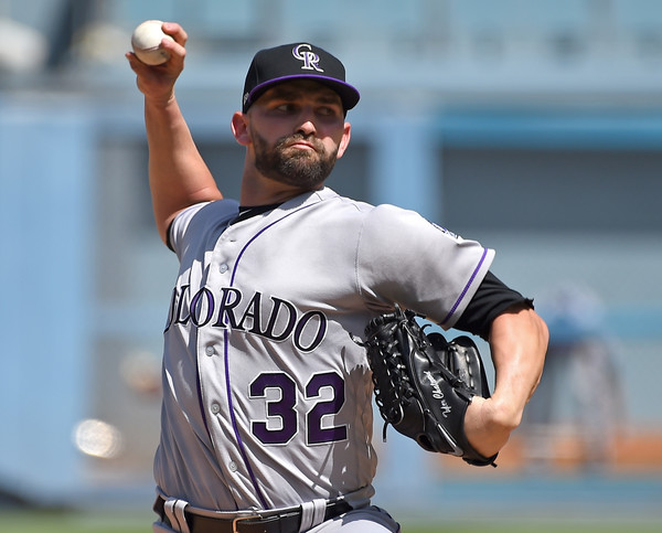 Cubs sign Tyler Chatwood to three-year deal