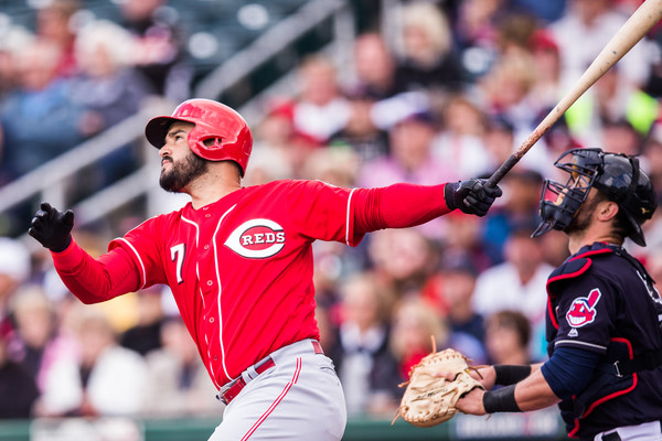 Reds announce seven-year deal with Eugenio Suarez