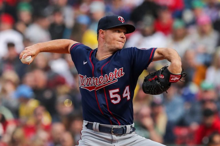 Sonny Gray leads Twins to win over Royals