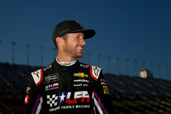 Kasey Kahne retires from racing full time in NASCAR