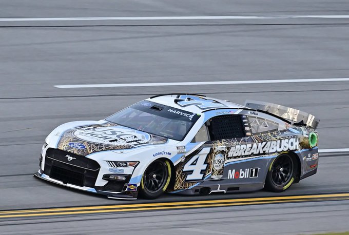 Kevin Harvick DQ’d at Talladega for unsecured windshield fasteners