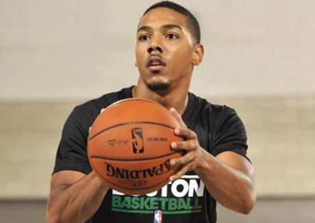 Phil Pressey has solid Friday for Celtics