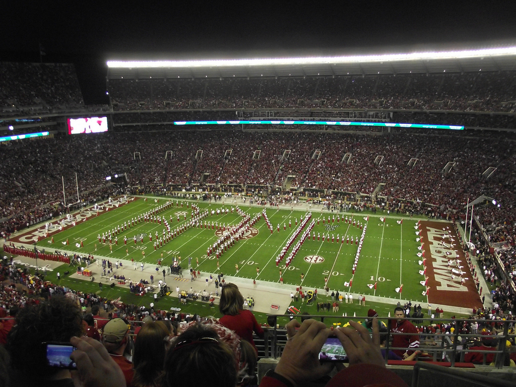 Alabama enforcing rules that require students stay at blowout games