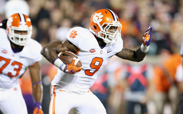 Clemson Tigers vs. North Carolina Tar Heels: Betting odds, point spread and tv streaming