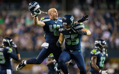Seahawks re-sign free agent Chris Maragos to one-year deal