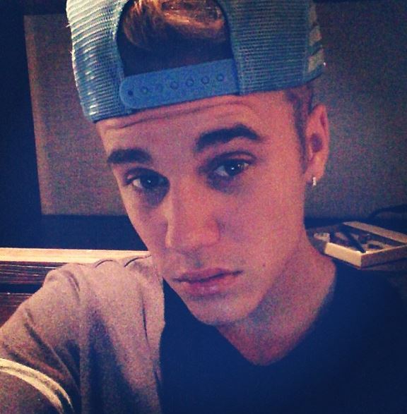 Justin Bieber Gives Fans An Idea of When ‘Heartbreaker’ Will be Released!