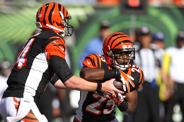 Bengals starting Giovani Bernard at RB, inactives for Week 12 against Texans