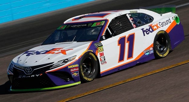 Denny Hamlin wins at ISM to advance to championship round, results