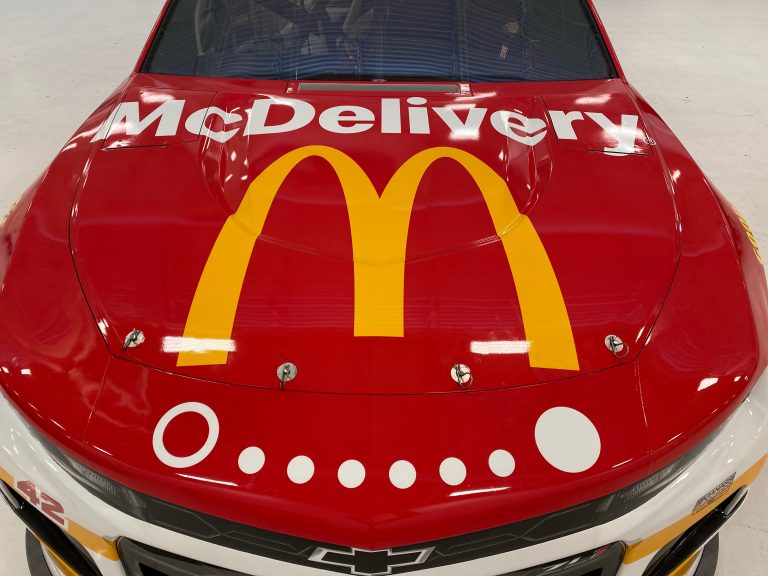 Matt Kenseth driving McDonald’s McDelivery scheme at Charlotte