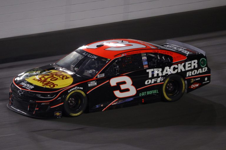 Dillon to rear at Darlington after pre-race inspection issues