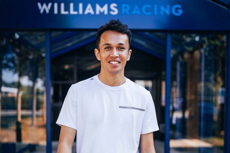 Alex Albon returning to Williams Racing for 2023