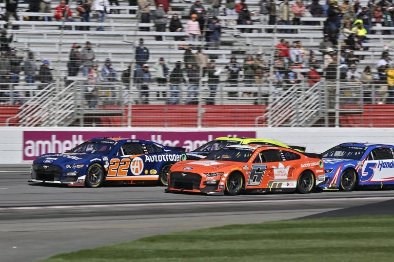 Logano uses last lap pass to score first Atlanta win, Cup Results